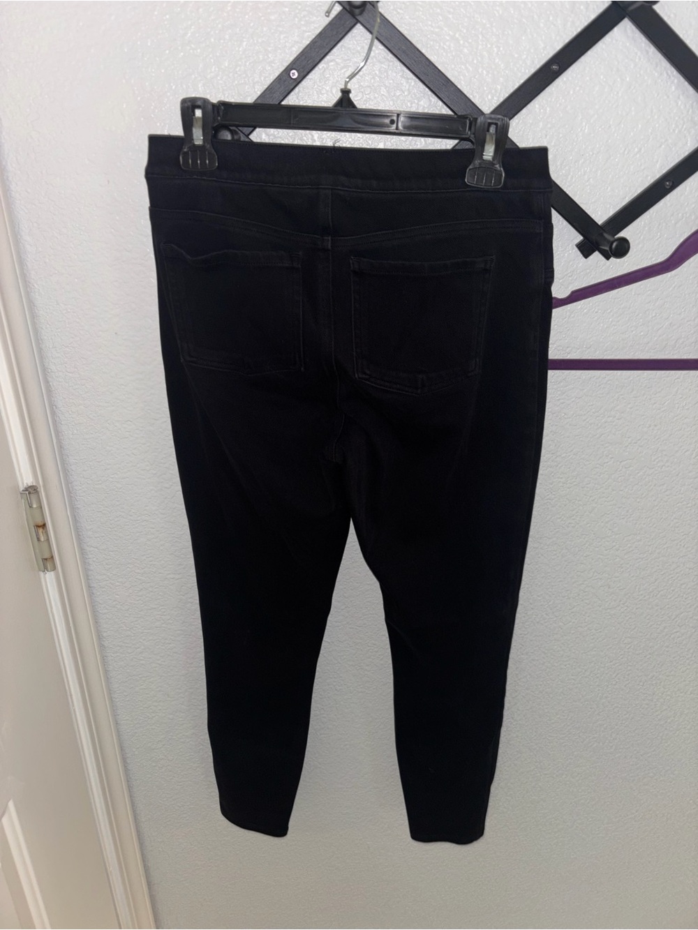 SPANX Black Pull-On Skinny Ankle Pants Women’s Size M Stretch High Rise - Picture 4 of 4